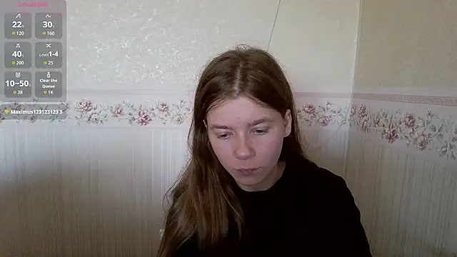 Snapshot of 0nlyLola chatting on 10/25/25, 07:16 0nlyLola online show from 10/25/25, 07:16