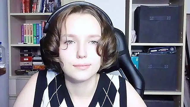 Diana-back online show from 10/03/25, 04:26