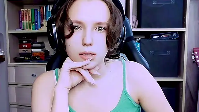 Diana-back online show from 10/11/25, 07:51