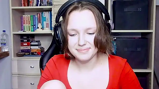 Diana-back online show from 10/18/25, 01:56