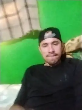 Snapshot of pipe2657 chatting on 12/18/25, 01:28 pipe2657 online show from 12/18/25, 01:28