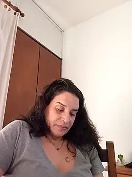 Snapshot of MoritaSalvaj chatting on 10/02/25, 01:07 MoritaSalvaj online show from 10/02/25, 01:07