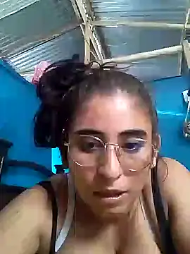 Snapshot of Brenda123- chatting on 09/30/25, 03:39 Brenda123- online show from 09/30/25, 03:39