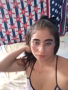 Snapshot of Brenda123- chatting on 10/23/25, 08:18 Brenda123- online show from 10/23/25, 08:18