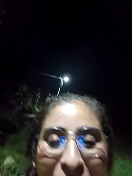 Snapshot of Brenda123- chatting on 11/03/25, 03:19 Brenda123- online show from 11/03/25, 03:19