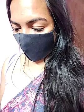 Tamil Hot Shasi online show from 12/21/25, 05:42