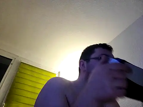 Snapshot of stivi2526 chatting on 11/06/25, 08:10 stivi2526 online show from 11/06/25, 08:10