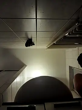 Snapshot of stivi2526 chatting on 11/27/25, 07:27 stivi2526 online show from 11/27/25, 07:27