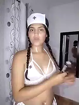 Valery Margie online show from 11/04/25, 07:51