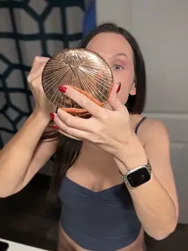 Snapshot of xxxEffyxxx chatting on 10/12/25, 06:29 xxxEffyxxx online show from 10/12/25, 06:29