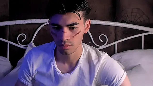 Snapshot of JaremyHarris chatting on 10/31/25, 04:08 JaremyHarris online show from 10/31/25, 04:08