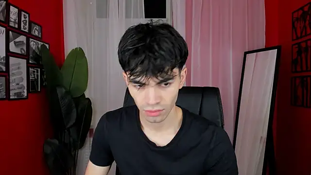 Snapshot of JaremyHarris chatting on 11/15/25, 09:32 JaremyHarris online show from 11/15/25, 09:32