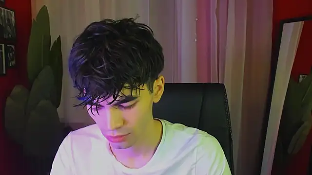 Snapshot of JaremyHarris chatting on 11/26/25, 08:43 JaremyHarris online show from 11/26/25, 08:43