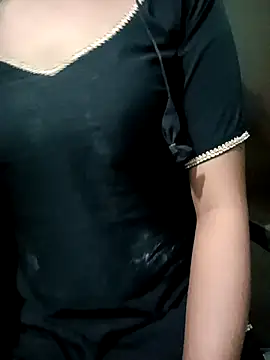 Snapshot of Pihu-56 chatting on 10/28/25, 10:41 Pihu-56 online show from 10/28/25, 10:41