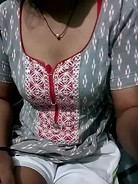 Snapshot of Pihu-56 chatting on 11/05/25, 02:22 Pihu-56 online show from 11/05/25, 02:22