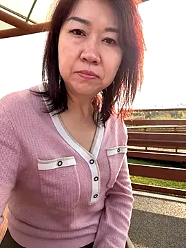 Snapshot of siru-love chatting on 10/25/25, 09:17 siru-love online show from 10/25/25, 09:17