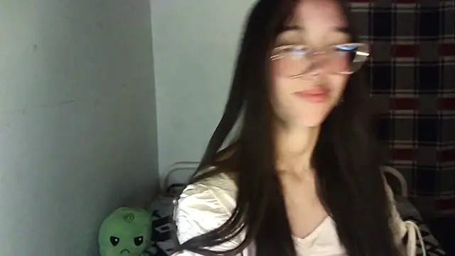 Mikha Ela online show from 10/25/25, 06:21