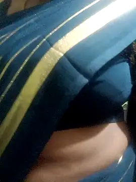 Snapshot of harinisree chatting on 11/21/25, 03:38 harinisree online show from 11/21/25, 03:38