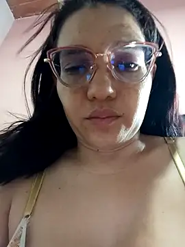 Snapshot of Naughty_anyeli chatting on 10/05/25, 09:02 Naughty anyeli online show from 10/05/25, 09:02