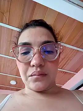 Snapshot of Naughty_anyeli chatting on 10/18/25, 11:44 Naughty anyeli online show from 10/18/25, 11:44