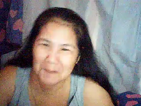 Snapshot of milagrose_rose chatting on 06/18/26, 11:31 milagrose rose online show from 06/18/26, 11:31