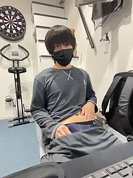 Snapshot of mikan_kun_st chatting on 10/21/25, 12:22 mikan kun st online show from 10/21/25, 12:22