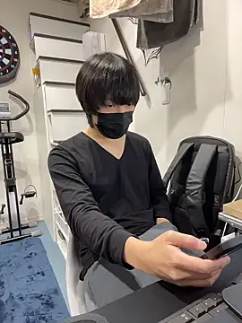 Snapshot of mikan_kun_st chatting on 11/21/25, 12:32 mikan kun st online show from 11/21/25, 12:32