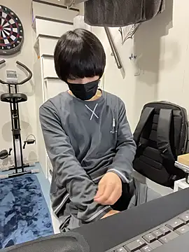 Snapshot of mikan_kun_st chatting on 11/25/25, 12:43 mikan kun st online show from 11/25/25, 12:43