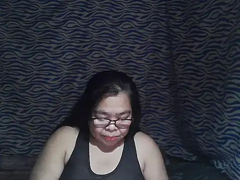 Snapshot of cris_tita chatting on 02/10/26, 02:04 cris tita online show from 02/10/26, 02:04