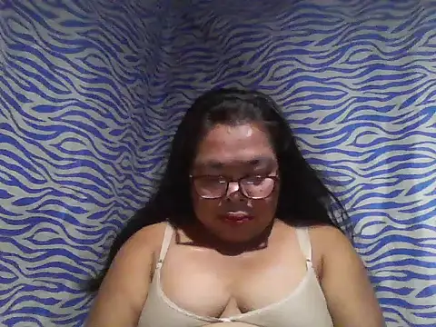 Snapshot of cris_tita chatting on 06/13/26, 04:16 cris tita online show from 06/13/26, 04:16