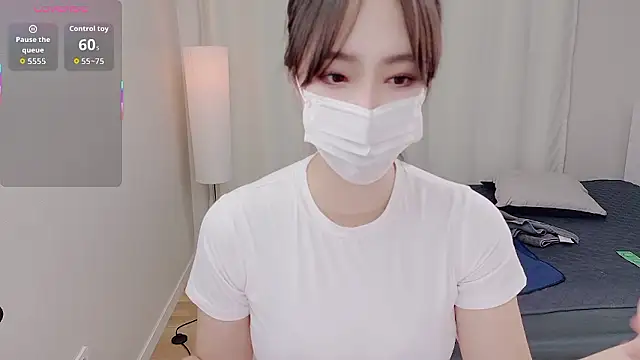 Snapshot of baby_taeri chatting on 11/14/25, 11:31 baby taeri online show from 11/14/25, 11:31