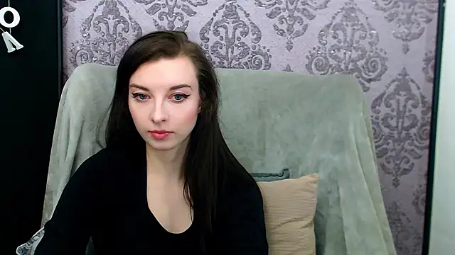 DominantLuna online show from 05/12/26, 07:33