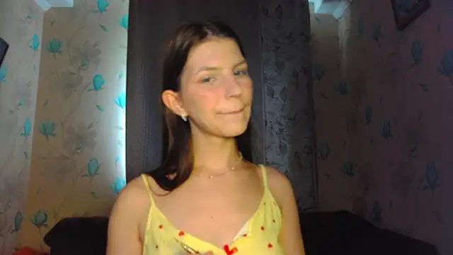 Snapshot of _SkyLine_x chatting on 10/07/25, 12:13  SkyLine x online show from 10/07/25, 12:13