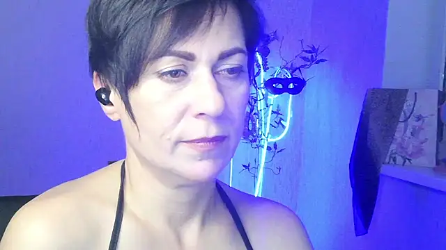 Snapshot of Ashley_Brookss chatting on 11/11/25, 09:48 Ashley Brookss online show from 11/11/25, 09:48