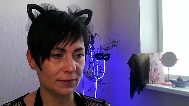 Snapshot of Ashley_Brookss chatting on 11/15/25, 11:18 Ashley Brookss online show from 11/15/25, 11:18