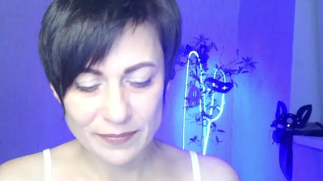 Snapshot of Ashley_Brookss chatting on 11/21/25, 03:22 Ashley Brookss online show from 11/21/25, 03:22