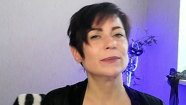 Snapshot of Ashley_Brookss chatting on 11/30/25, 08:07 Ashley Brookss online show from 11/30/25, 08:07