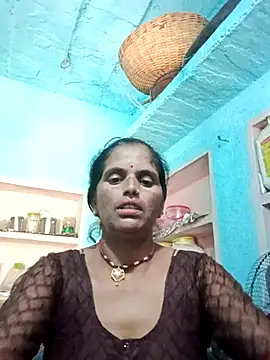Snapshot of Mohni_cute chatting on 10/08/25, 06:22 Mohni cute online show from 10/08/25, 06:22