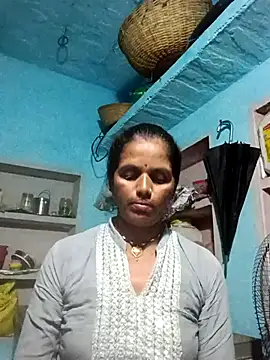 Snapshot of Mohni_cute chatting on 10/12/25, 11:15 Mohni cute online show from 10/12/25, 11:15