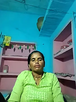 Snapshot of Mohni_cute chatting on 10/20/25, 12:44 Mohni cute online show from 10/20/25, 12:44