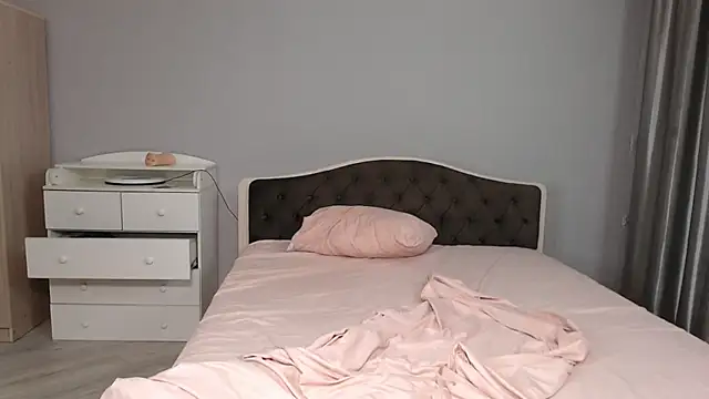 KaiChicken online show from 11/29/25, 08:34