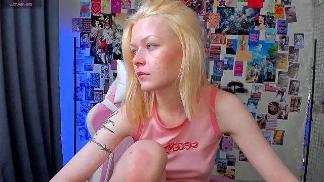 Snapshot of Callista_a chatting on 10/26/25, 11:05 Callista a online show from 10/26/25, 11:05