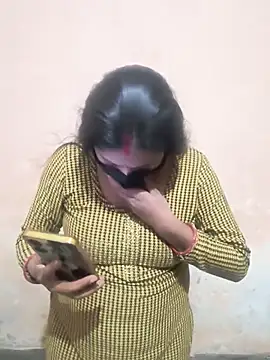 Snapshot of Rasili_bhabhi10 chatting on 12/17/25, 04:02 Rasili bhabhi10 online show from 12/17/25, 04:02