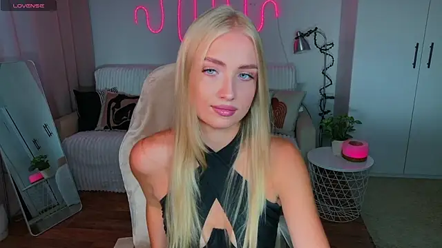TessaGrays online show from 07/02/26, 02:23