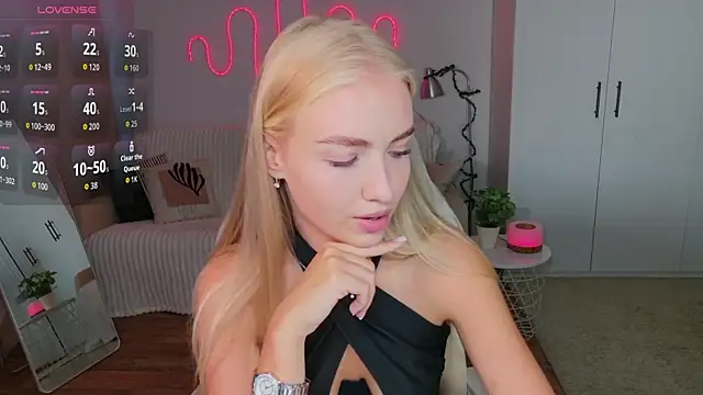 TessaGrays online show from 07/17/26, 11:06
