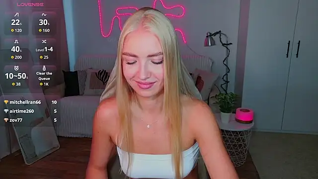 TessaGrays online show from 07/23/26, 12:03