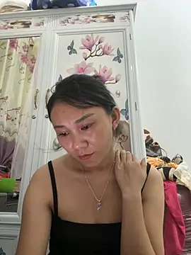 Ami-mi00 online show from 10/14/25, 05:36