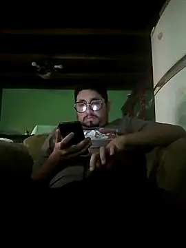 Snapshot of RAJV_ chatting on 10/04/25, 08:40 RAJV  online show from 10/04/25, 08:40