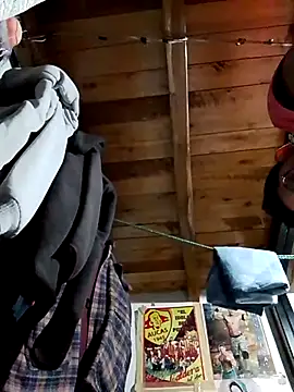 Snapshot of RAJV_ chatting on 11/13/25, 04:06 RAJV online show from 11/13/25, 04:06