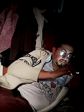 Snapshot of RAJV_ chatting on 11/17/25, 08:36 RAJV online show from 11/17/25, 08:36